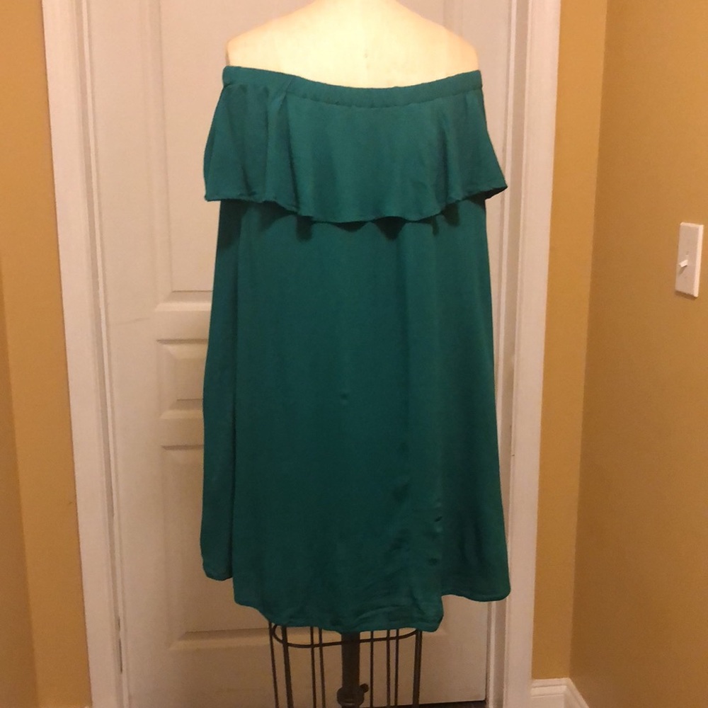 Forever 21 Off-the-Shoulder Mini Dress - Picture 3 of 6